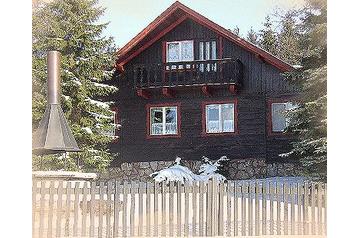 Cehia Chata Nová Paka, Exteriorul